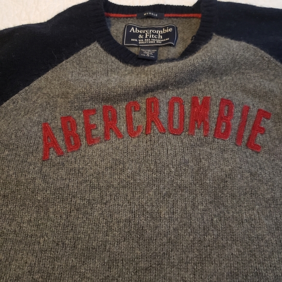 Abercrombie wool sweater - Picture 2 of 3